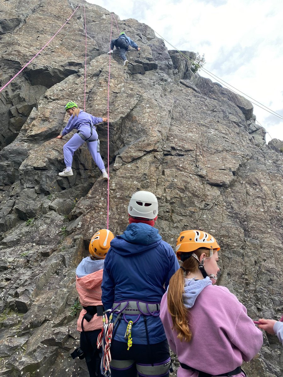 peDeptBCS tweet media