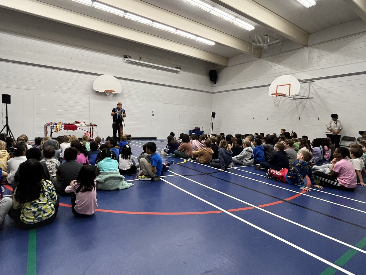 St. Thomas Aquinas School tweet media