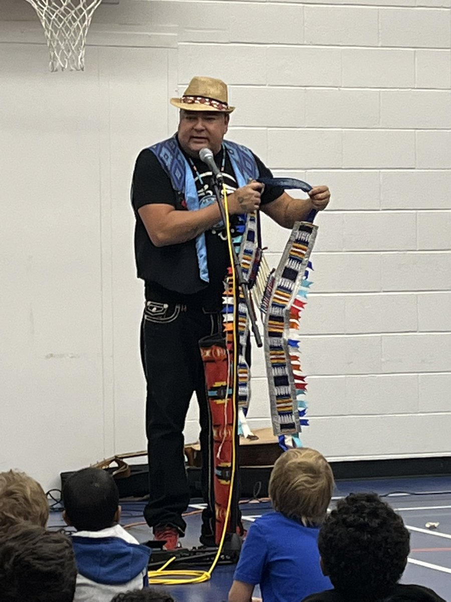 Thank you to Curt Young for bringing our school community together with music, dance and storytelling as a part of Truth and Reconciliation. @CCSD_edu <a href="/OrangeShirtDay/">OrangeShirtDayGP</a>