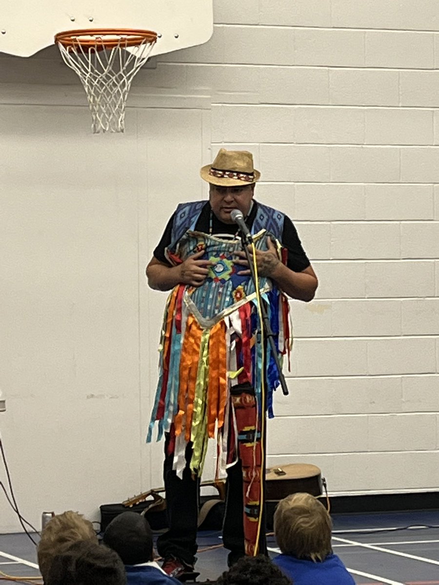 St. Thomas Aquinas School tweet media