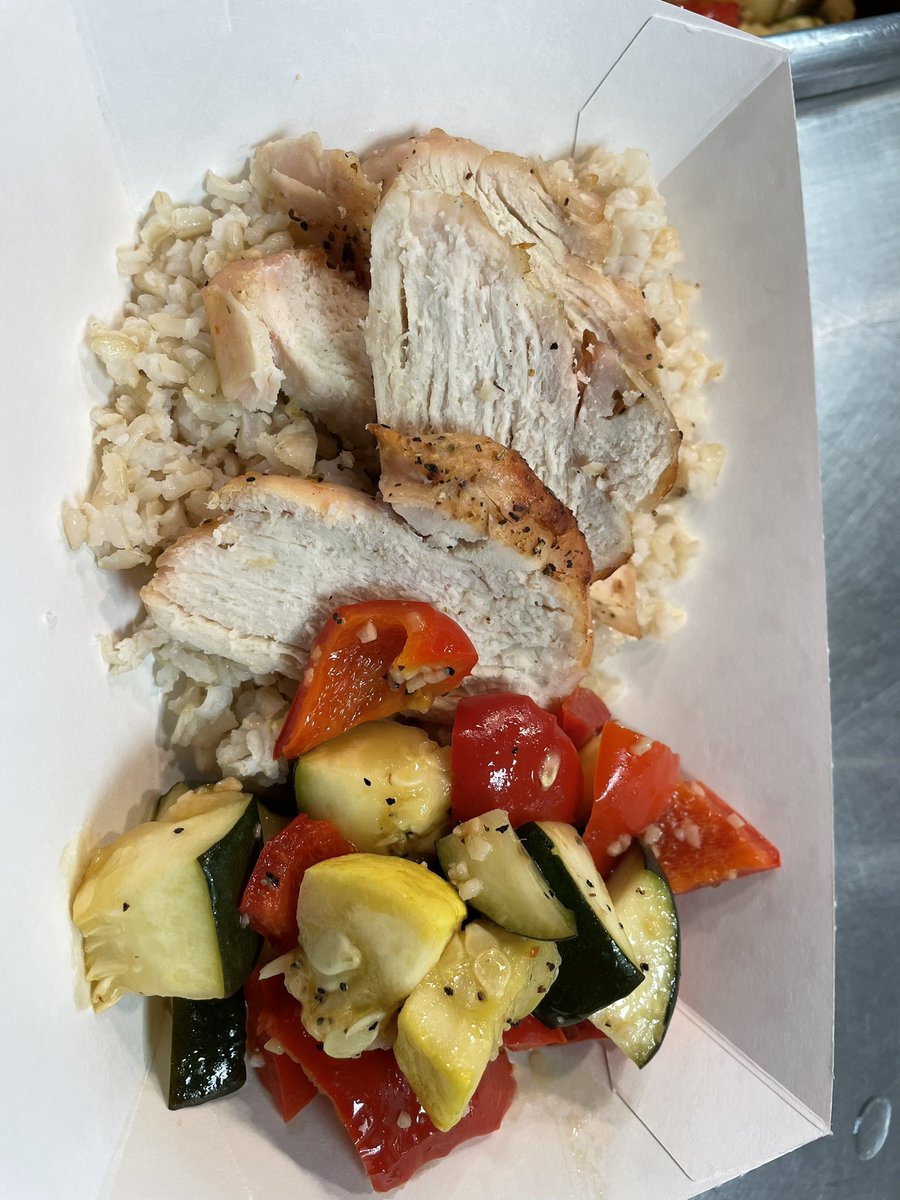 Beautiful grilled chicken lunch today <a href="/RalstonHS/">Ralston High School</a>