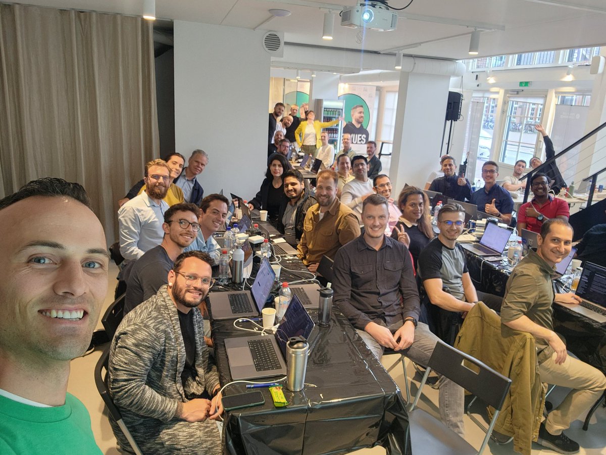 kentcdodds's tweet photo. What an awesome crew! Had a great time with the Web Auth workshop attendees today for @reactlivenl! https://t.co/5svJqZJq9y