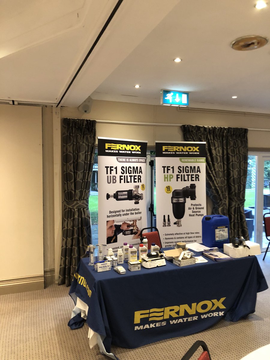 All ready for customers <a href="/CityPlumbingUK/">City Plumbing UK</a> Barnstaple &amp; Bideford charity race night. Alongside me old mate <a href="/andyh_vaillant/">AndyH Vaillant</a>