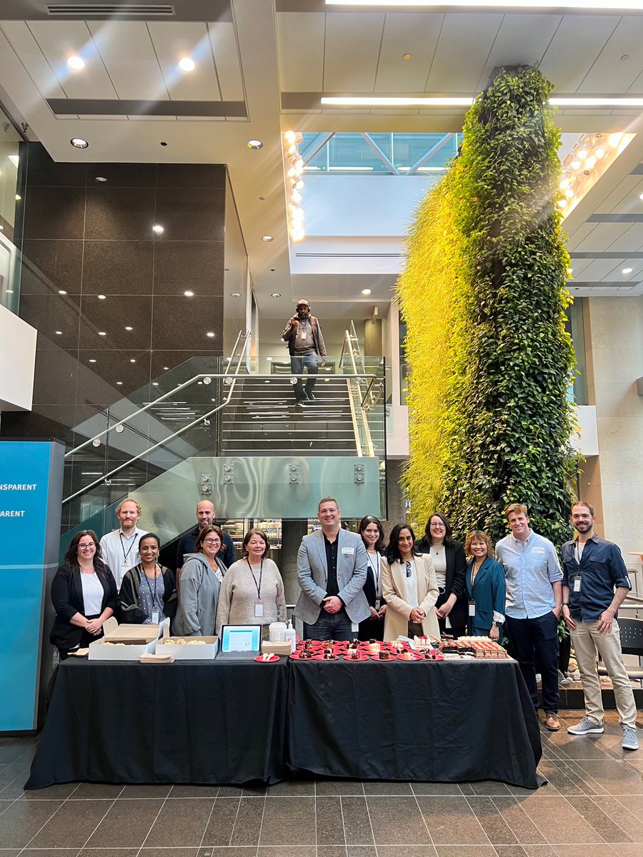AnitaAnandMP's tweet photo. Marking International Right to Know Day by meeting with our #TBS Access to Information and Privacy team and thanking them for their hard work & the critical role they play in our democracy. #OpenGovt #RTK2023 https://t.co/NUhRZkySV4