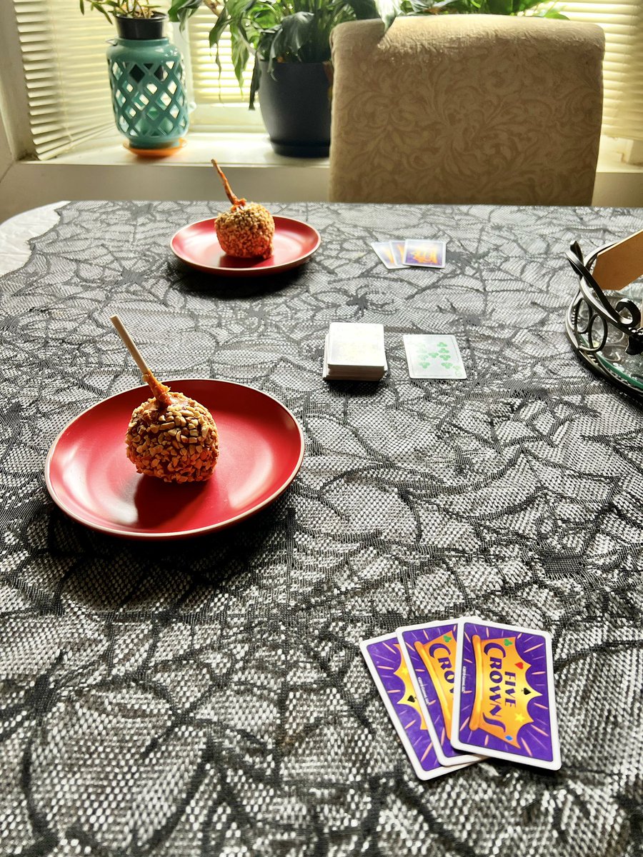 abbynaverysmom's tweet photo. The perfect game day snack @AffyTapple
A delicious sweet, buttery, caramel apple rolled in peanuts!
#affytapple #affyarmy #caramel #sweet #buttery #apple #peanuts #delicious #snack #cardgamesnacks #gamedaysnacks #yummy #fallsnacks #happyfall #yummy https://t.co/neBh9lZdXB