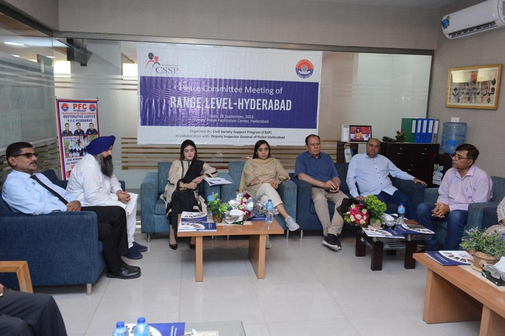 CSSPPakistan_'s tweet photo. CSSP in collaboration with DIGP Range Hyderabad Sindh, successfully organized the inaugural meeting of the Range-level Peace Committee at the Police Facilitation Center.
#cssppakistan #minorityrights #InclusivityMatters #Minorities #hyderabad #SindhPolice #Sindh #Hyderabad https://t.co/HYidJaBXhI