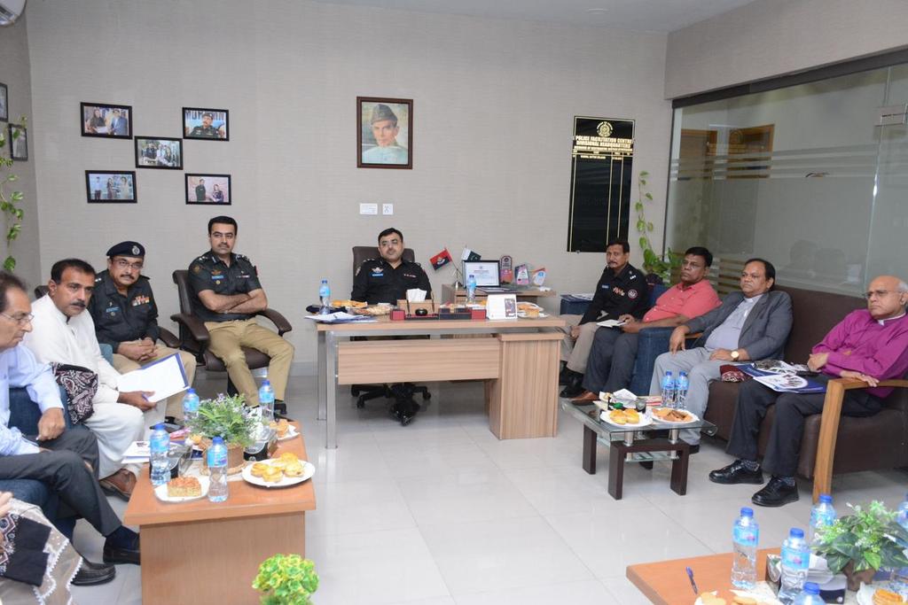 CSSPPakistan_'s tweet photo. CSSP in collaboration with DIGP Range Hyderabad Sindh, successfully organized the inaugural meeting of the Range-level Peace Committee at the Police Facilitation Center.
#cssppakistan #minorityrights #InclusivityMatters #Minorities #hyderabad #SindhPolice #Sindh #Hyderabad https://t.co/HYidJaBXhI