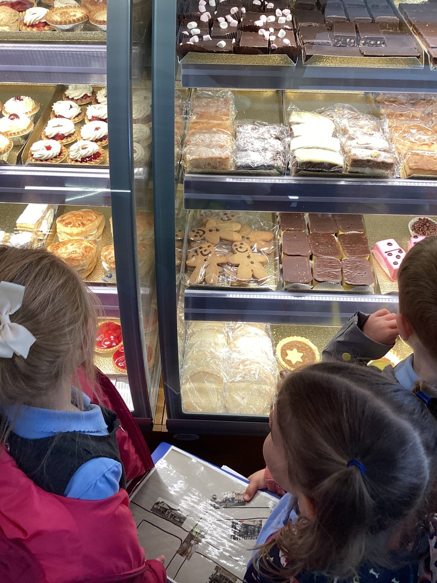 In reception this week we have been following simple maps 🗺️We went on a journey to find the gingerbread man and we think we spotted him at a special shop in Whitchurch 👀 #wiageography <a href="/Office_WIA/">Office_WIA</a> @StBartsTrust