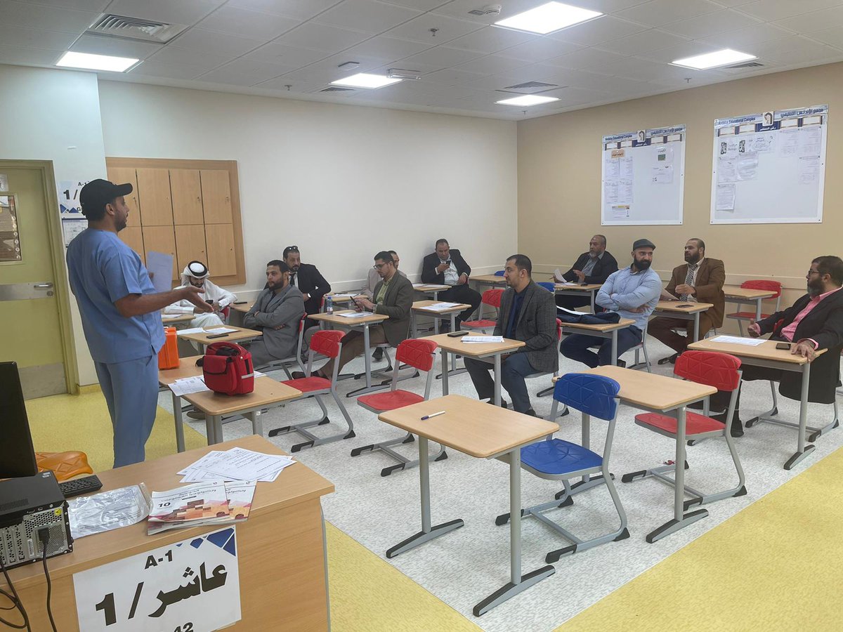qa_andalus's tweet photo. @qa_andalus  ورشة تعريفية بآلية التعامل مع الحالات المرضية الخاصة يقدمها ممرض المدرسة للمشرفين الإداريين https://t.co/TBa3Onms3e