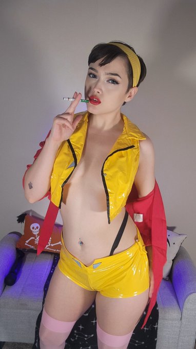 who should I cosplay next? https://t.co/SRnQ1QHwjp