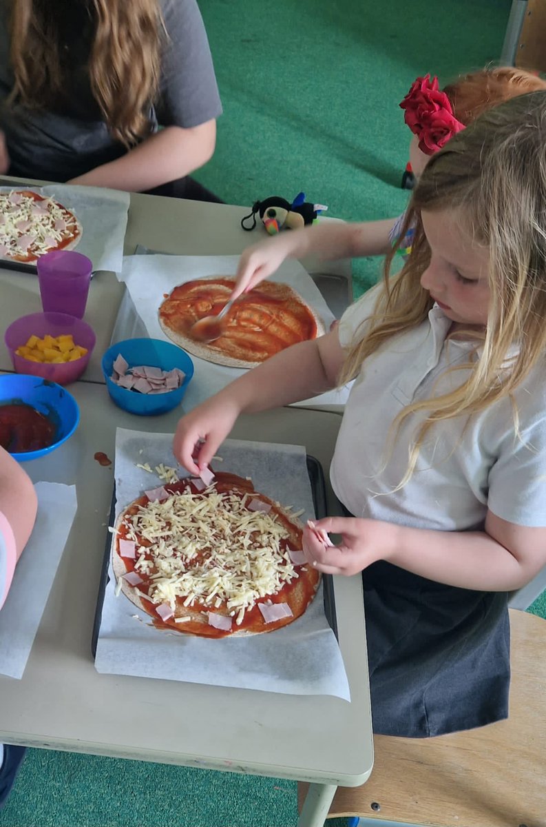 SeafieldHT's tweet photo. #childpovertyweek from 2nd - 6th October ~ an opportunity to gather views 🧐 and highlight issues in our community ✅️ in order to take action 💜 Keep an eye on inboxes tomorrow for details 🤗 @CPAGScotland @educationmoray https://t.co/V0XlCkPAZn