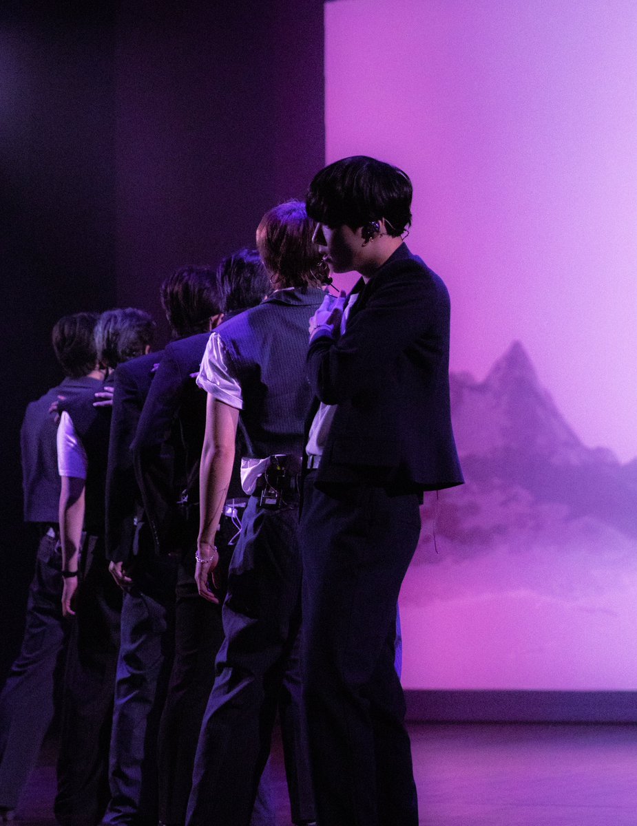 Ciara 🌟 tweet media