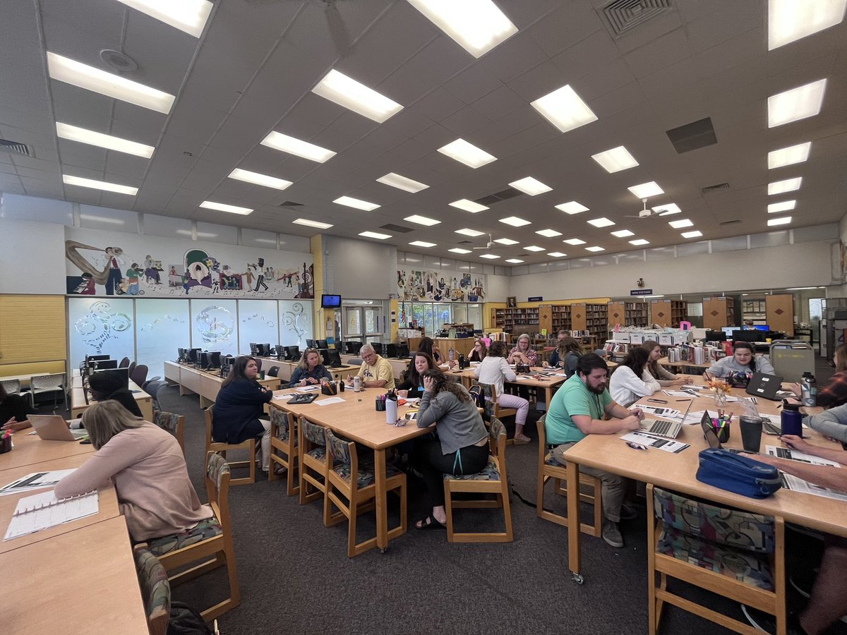 PCS_AVID's tweet image. @AVID4College 101 with @DHCHighSchool staff today! 

#AVIDmindset