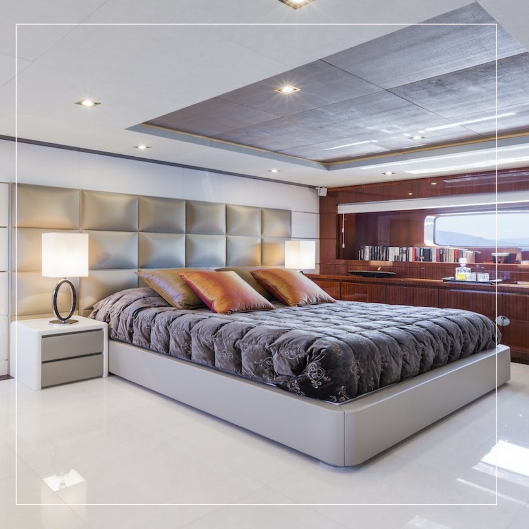 cyachts1968's tweet photo. Sleep tight on board M/Y Maestro😴

#cyachts #condoyannisyachts #luxurytravel #luxuryyachting #yachtcharter #interiordesign #yachtinteriordesign #yachtcabin #maestro https://t.co/LBCQBZjaKB