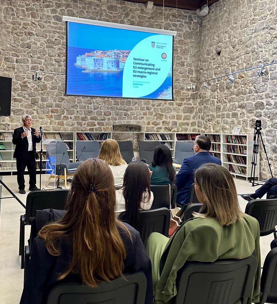 MFA_Croatia's tweet photo. Exciting discussions ahead at the #ClubofVenice gathering in #Dubrovnik! 
➡️ Focused on enhancing #EU communication for enlargement and 🇪🇺 macro-regional strategies. https://t.co/q9IXsK8OaE