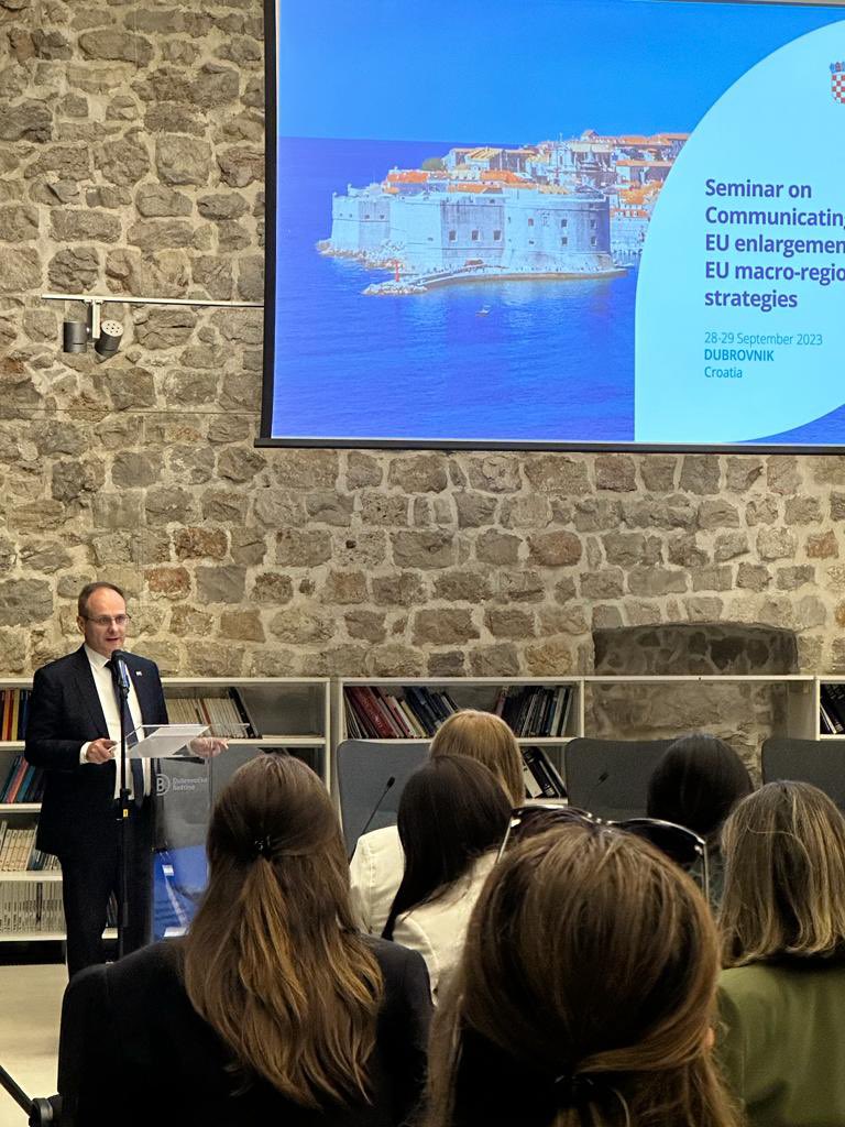 MFA_Croatia's tweet photo. Exciting discussions ahead at the #ClubofVenice gathering in #Dubrovnik! 
➡️ Focused on enhancing #EU communication for enlargement and 🇪🇺 macro-regional strategies. https://t.co/q9IXsK8OaE