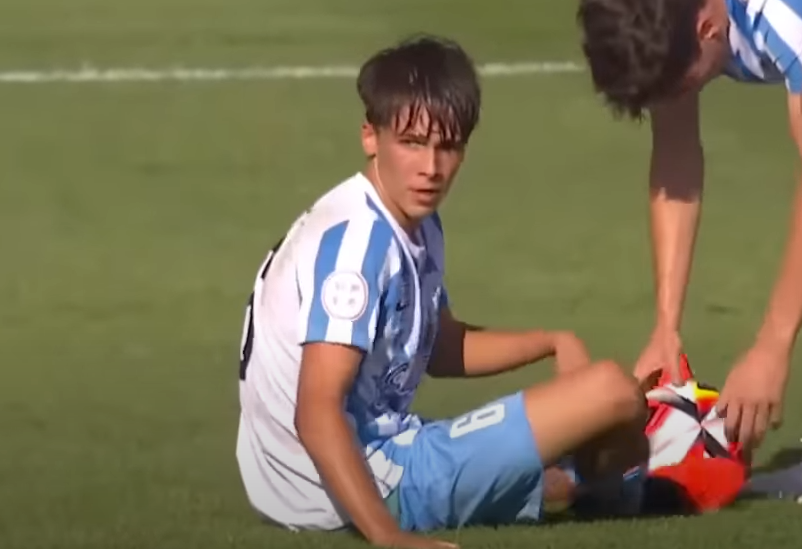 de_ojeador's tweet photo. RACING CLUB ZARAGOZA JUVENIL DIVISON HONOR

No conocía la historia de este joven club, pero he podido leer su historia y merece la pena leer su historia
En su debut en la máxima categoría

Buenas sensaciones de 

6 ALVARO PALACIOS
En el medio centro, buen 6, a seguir creciendo https://t.co/aUqkKvwRGA