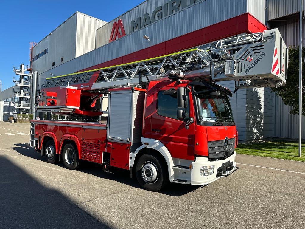 VOERTUIGNIEUWS! Binnenkort zal onze nieuwe autoladder te bewonderen zijn in het Leerdamse straatbeeld. De verwachting is dat het voertuig medio november in Leerdam arriveert en we kunnen starten met het opleidingstraject.