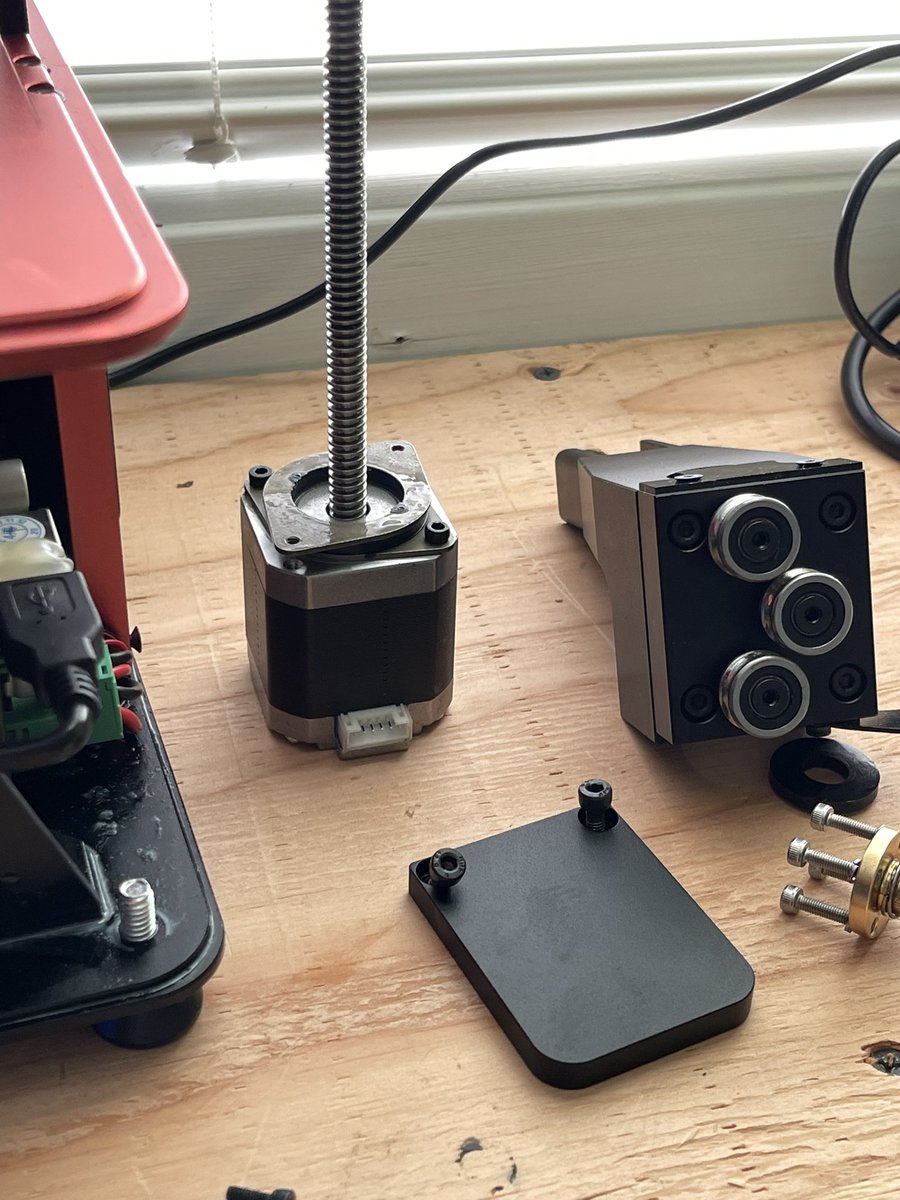 Clawfrens Mini Figs fresh off the printer! Was hoping to get more printed for tonight’s <a href="/ratedillrecords/">RATED ILL Official</a> event in Portland Oregon buttt the Z Axis Motor on our resin printer went bad. We’ll have merch and other vendors items to claw for as well!