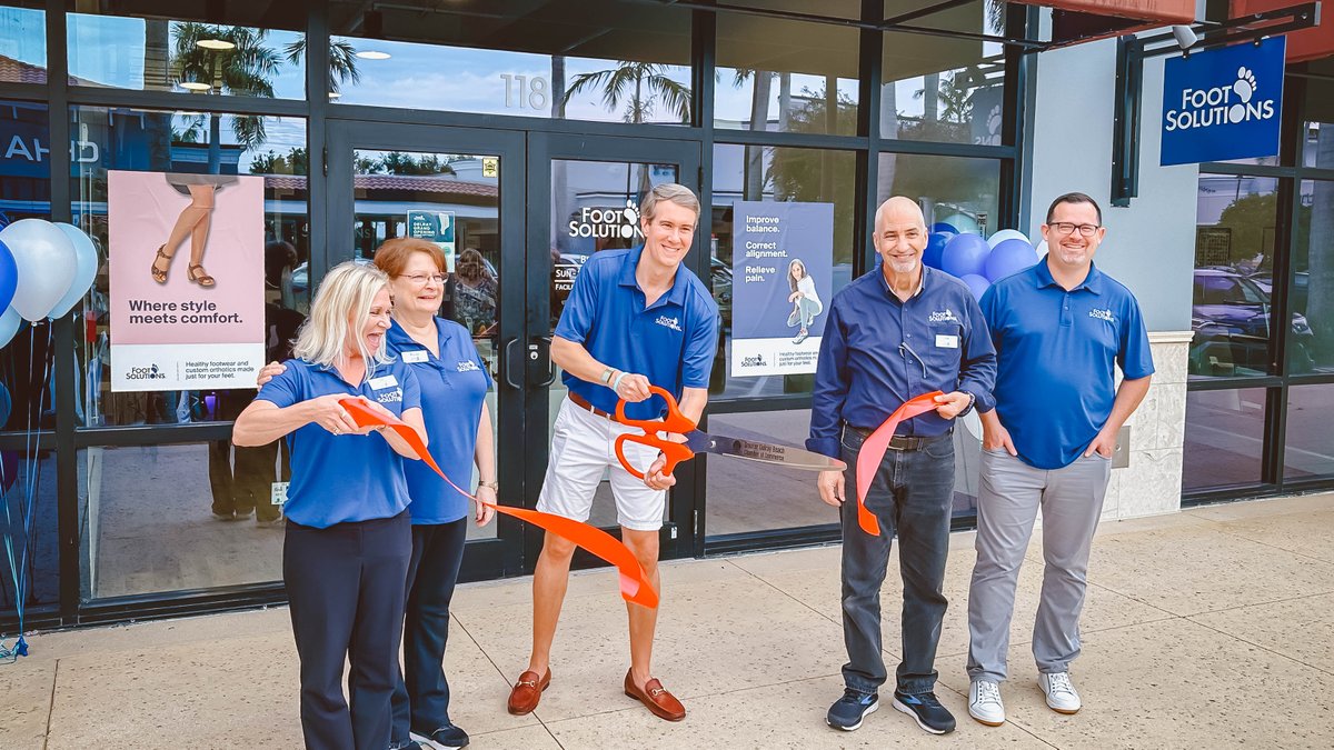 delraychamber's tweet image. #Recap of the @FootSolutions ribbon cutting, located in Delray Marketplace at 9173 W Atlantic Ave Suite 118. Foot Solutions offers custom orthotics, high-tech insoles, and healthy footwear. 👟👣

#DelrayChamber #FootSolutions #DelrayBeach #AtlanticAve #SouthFlorida #Orthotics
