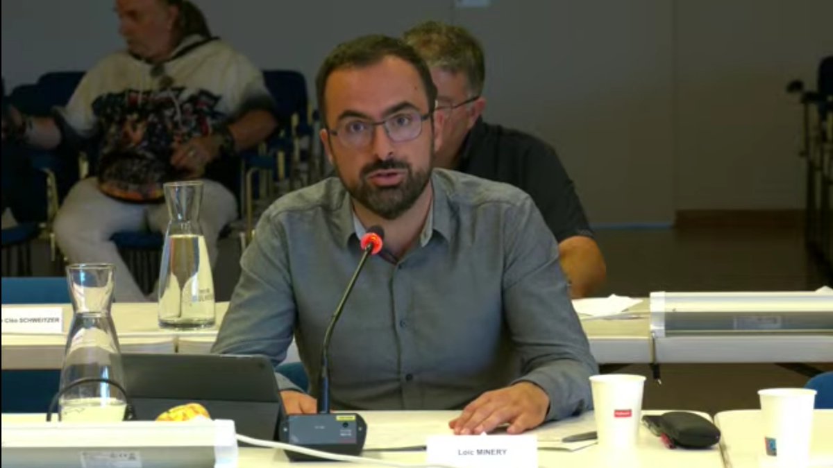 loic_minery's tweet photo. Ce soir en conseil municipal ! #Mulhouse
➡️ Pas de prime pouvoir d'achat pour les agents, pas de centres municipaux de santé, pas de vision claire sur l'avenir des structures... et pas de train entre Mulhouse et #Mullheim !
Une majorité #LR qui laisse filer... inquiétant ! https://t.co/eE1tuVx74M