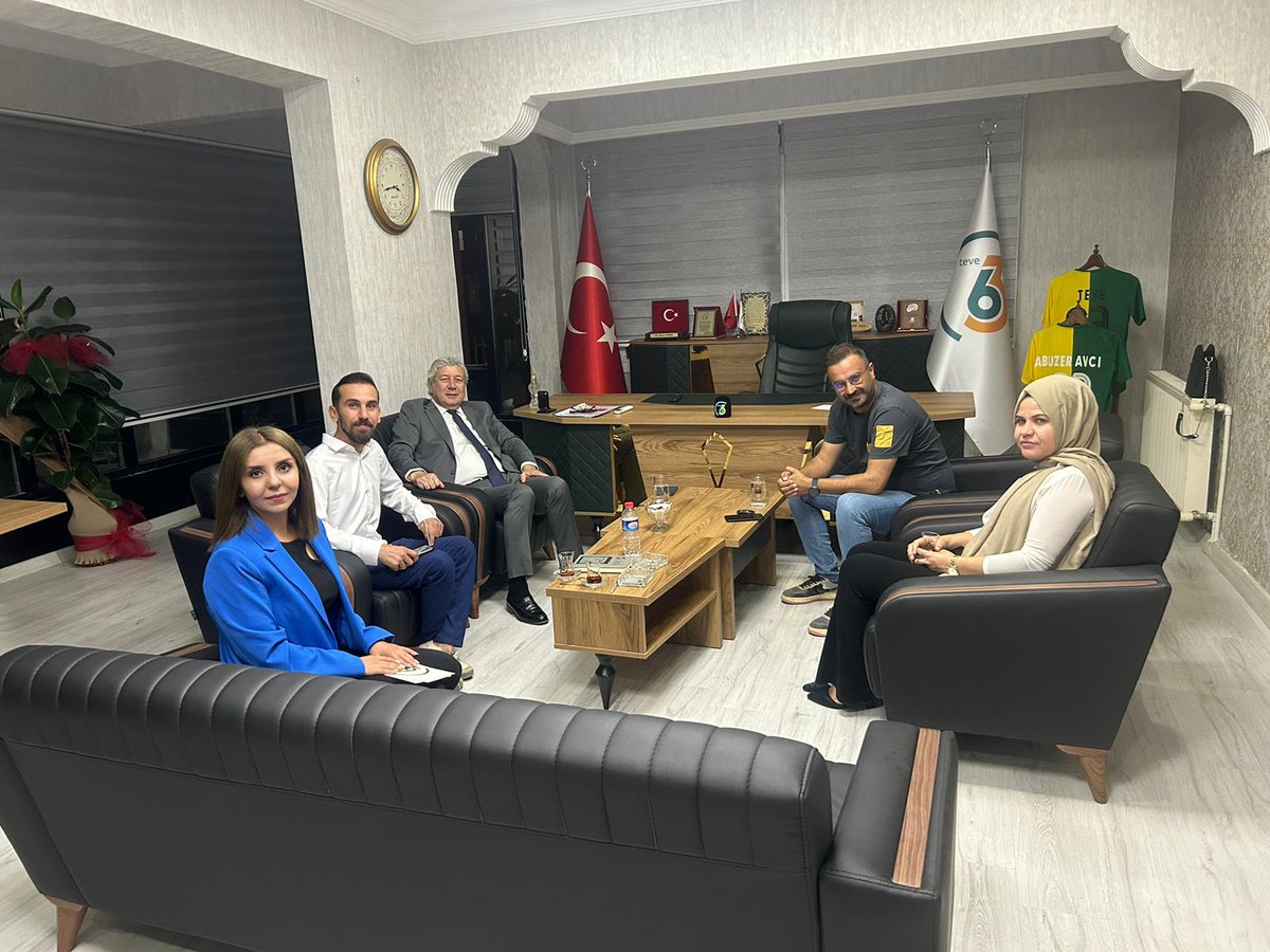 Mevsimlik işçiler, maliyetler fiyat ve GAP gibi bir çok konunun konuşulacağı kısaca tarıma dair her şeyin ele alınacağı programımız başladı iyi seyirler. <a href="/DusunurSanl/">Düşünür Şanlıurfa Platformu</a> <a href="/osmanfndk63/">Osman Fındık</a> <a href="/MatKarahan/">ibrahim karahan</a> <a href="/abdullahmelik63/">Abdullah Melik</a> @abdlgunes <a href="/Tansugktpli/">Tansu Göktepeli</a> <a href="/aydinsimakli/">Aydın sımaklı</a> <a href="/serhatgull1/">Serhat GÜL</a> <a href="/omerssongur/">Ömer Songur</a>