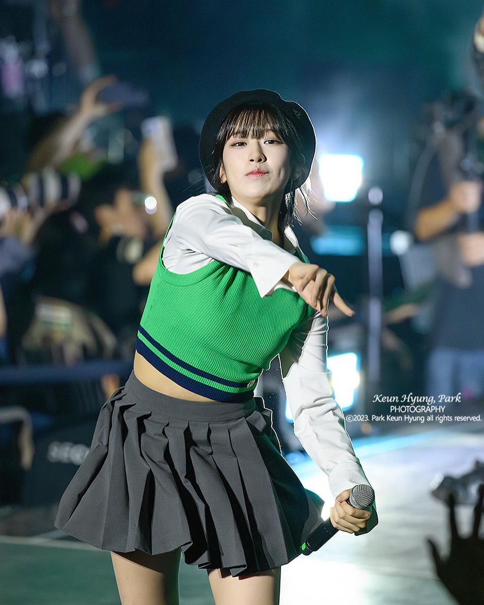 ANYUJIN_TH's tweet photo. [📷] AN YUJIN @ HANA PLAYLIST CONCERT

ภาพน้องยูจินที่คอนฯ #HAPL เมื่อวันที่ 17 กันยายนที่ผ่านมาจาก IG ของช่างภาพ Park Keun Hyung ค่ะ (rampal)
🖇️https://t.co/tPYp3oqjAg
🖇️https://t.co/ybT4lsIxsB

@IVEstarship @IVE_twt
#IVE #아이브 #アイヴ
#안유진 #ANYUJIN https://t.co/Kcc97eII2F