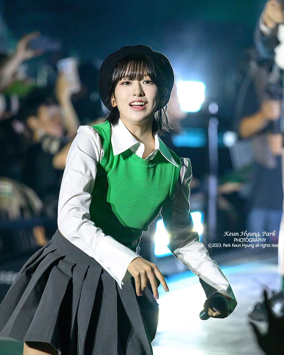 ANYUJIN_TH's tweet photo. [📷] AN YUJIN @ HANA PLAYLIST CONCERT

ภาพน้องยูจินที่คอนฯ #HAPL เมื่อวันที่ 17 กันยายนที่ผ่านมาจาก IG ของช่างภาพ Park Keun Hyung ค่ะ (rampal)
🖇️https://t.co/tPYp3oqjAg
🖇️https://t.co/ybT4lsIxsB

@IVEstarship @IVE_twt
#IVE #아이브 #アイヴ
#안유진 #ANYUJIN https://t.co/Kcc97eII2F