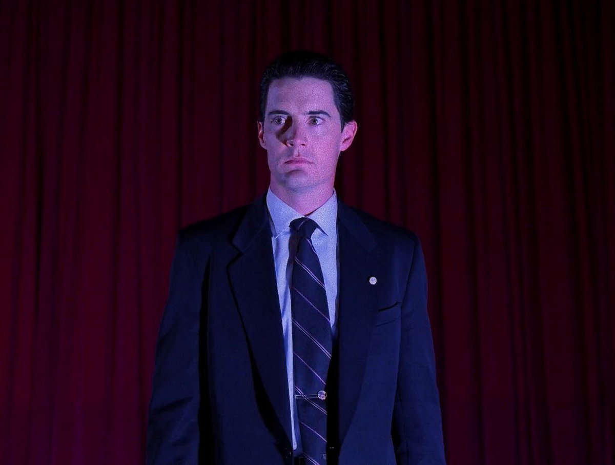 BlackLCult's tweet photo. Twin Peaks. 2x22, "Beyond Life and Death" (1991) https://t.co/foLHQgo6LW