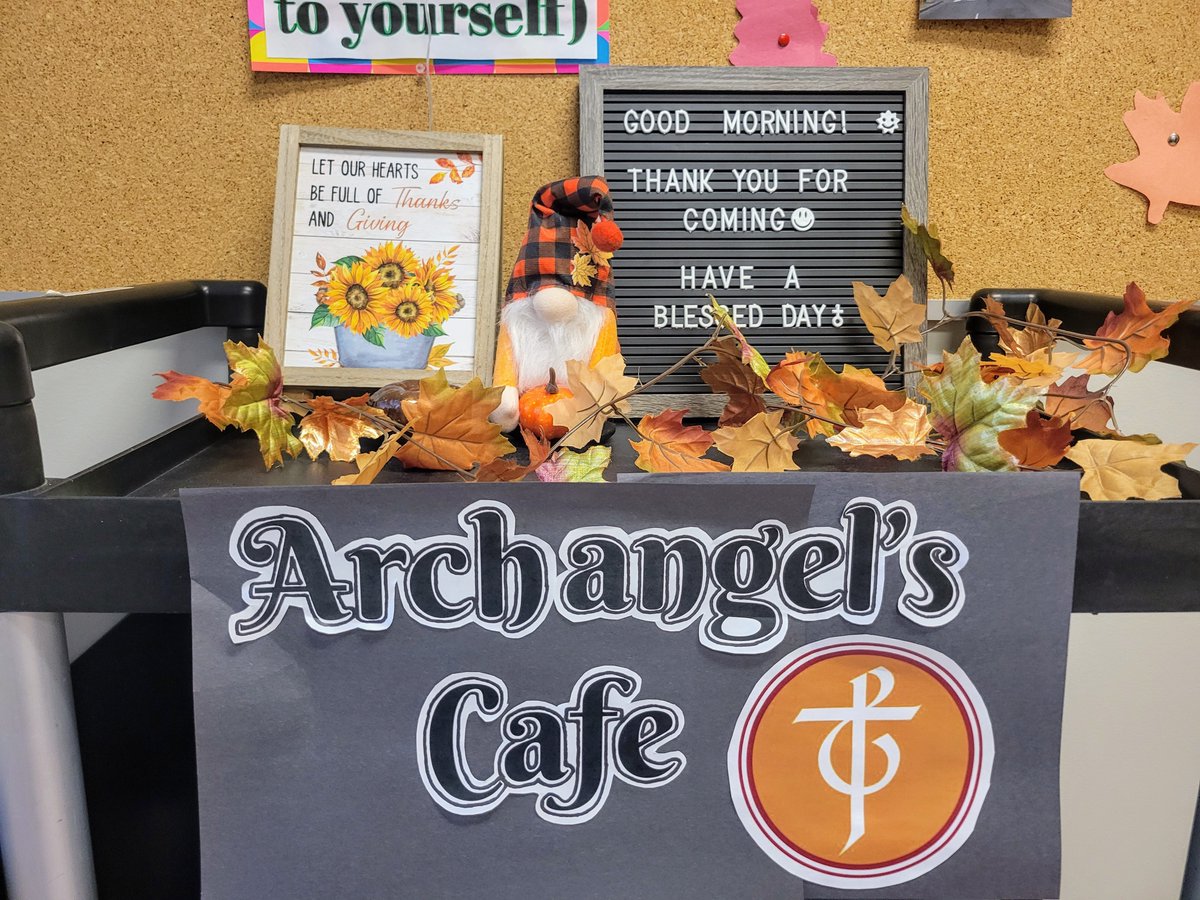 MERoomSME's tweet photo. Getting ready to celebrate @TCDSB virtue of Gratitude with @smchoirschool by reflecting on what we are thankful for, and sending them a thank you note 😊 As well as celebrating the return of #ArchangelCafe, the Morning Snack Program! https://t.co/OYHMqptua5