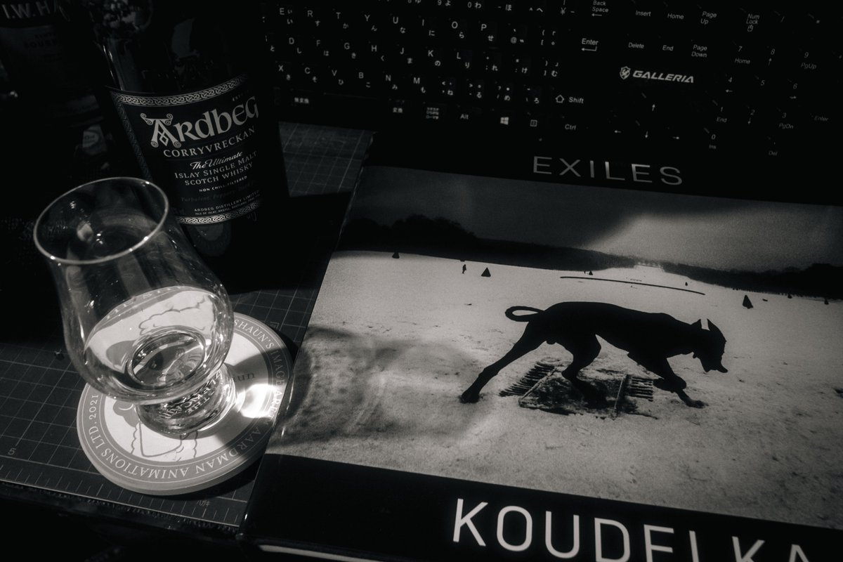 almightygenera1's tweet image. One drink and a book.