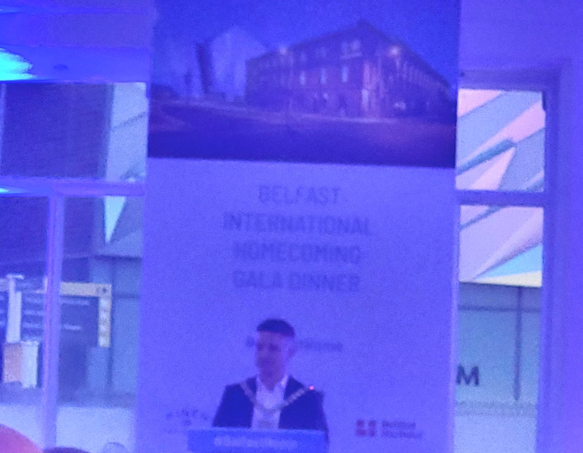 The Lord Mayor of Belfast <a href="/CllrRyanMurphy/">Ryan Murphy</a> welcoming attendees to the #Belfasthome gala.
