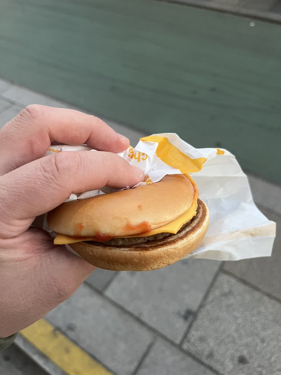 #GlaubAnOEsterreich #burgergate 

erst mal was warmes!