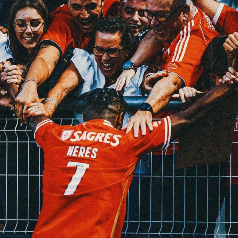 Glorioso_1904's tweet photo. Aqui ficam alguns registos fotográficos de Neres em Portimão, onde fez um jogo
fantástico. 💪🏻
Nos 90 minutos fez uma assistência e marcou um golo, sendo eleito o Man Of The Match.!
Um verdadeiro craque! 🔴⚪️🦅🔥
#LigaPortugalBetclic #PSCSLB https://t.co/R8Udm8lhsI