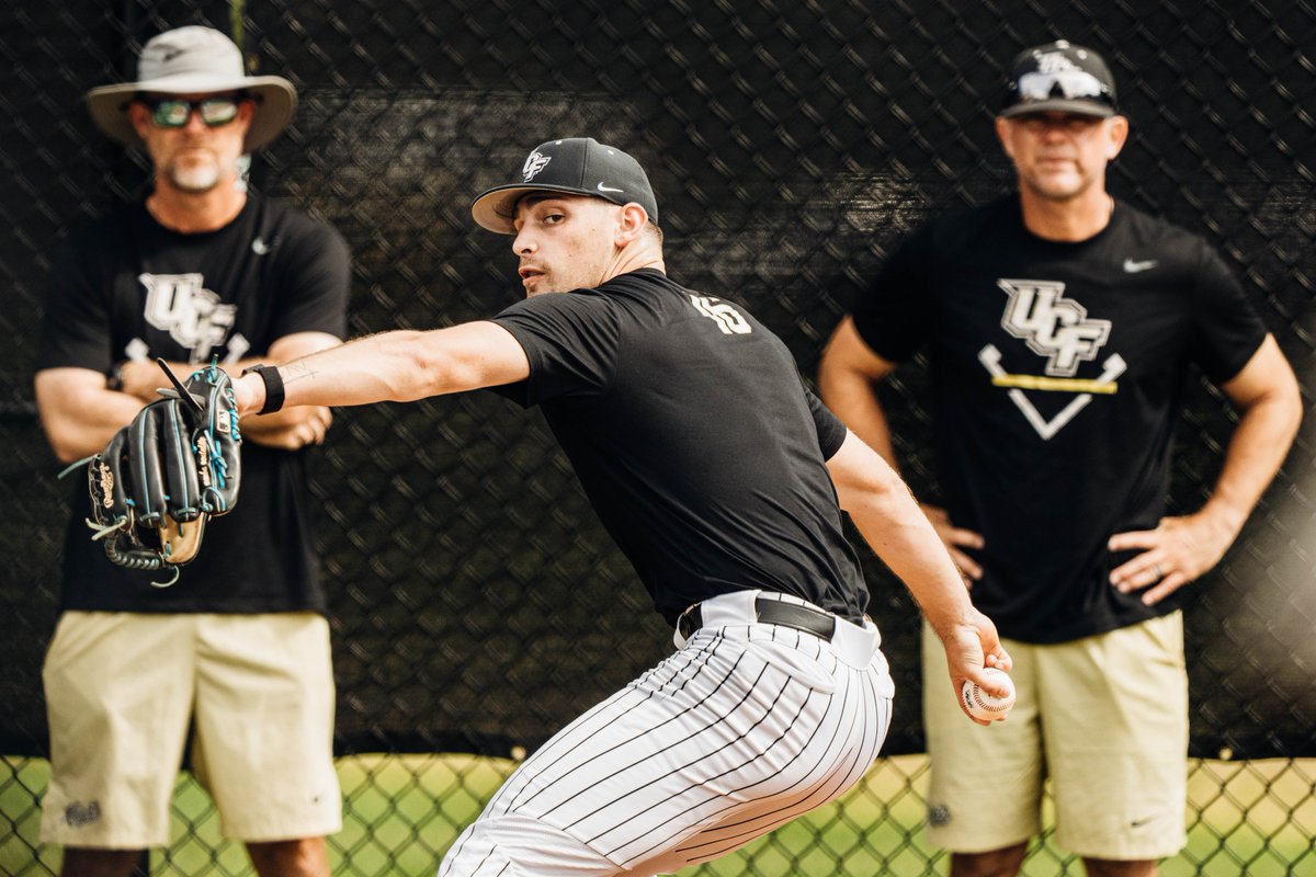 Come on out to John Euliano Park this weekend! Open scrimmages are as follows...
Fri - 3:30 p.m.
Sat - 10:20 a.m.
Sun - 10:35 a.m.

#ChargeOn⚔️