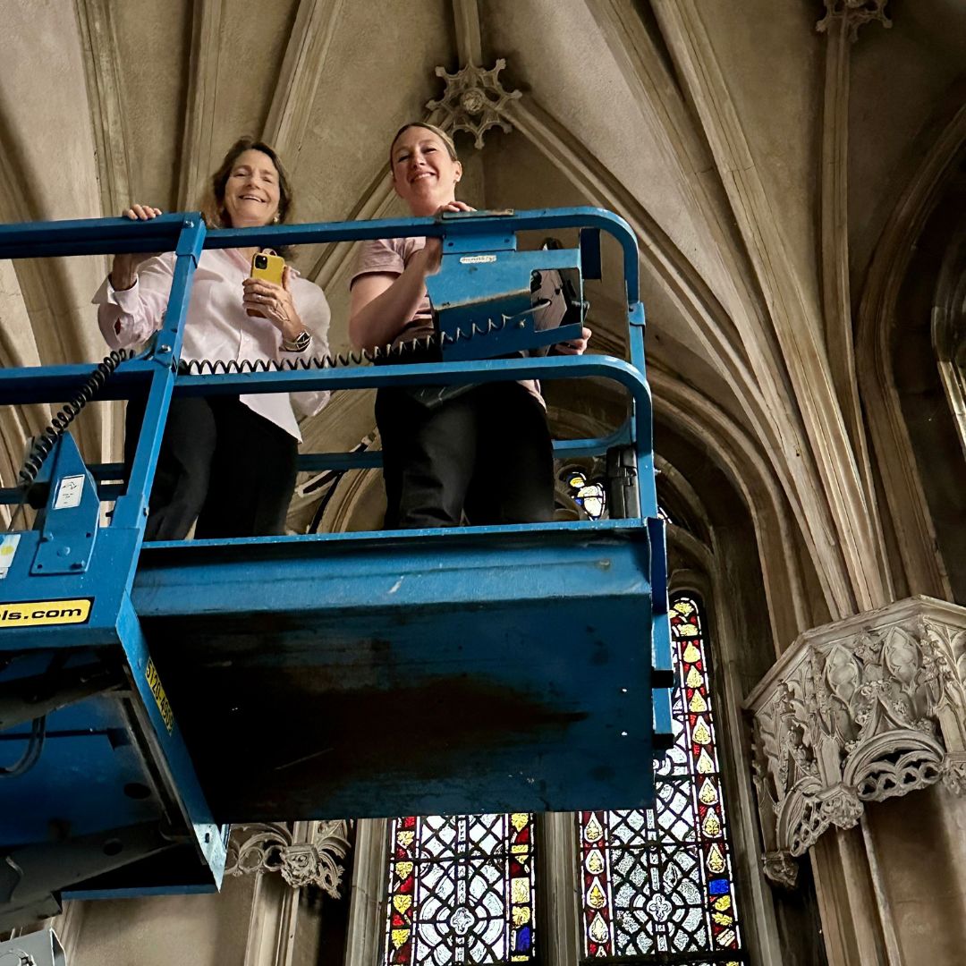 WoodlawnCemNY's tweet photo. Woodlawn Stained-Glass Survey documents & provides conservation recommendations for Woodlawn's massive collection of #StainedGlass windows.
The Survey is led by @libertysgc with help from @TheNeustadt & @metmuseum #AmericanWing & #ObjectsConservation. https://t.co/UBSIJBP45p