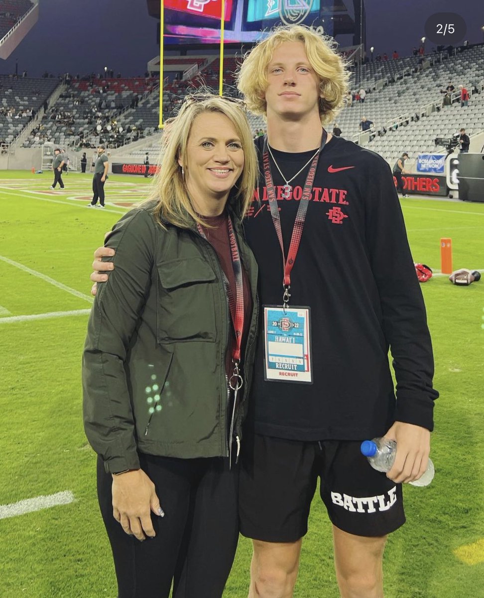 __joshuaball's tweet photo. Happy Birthday to my #1 fan!! Love you mom ❤️
@tball0928 https://t.co/AikJVuWsUw
