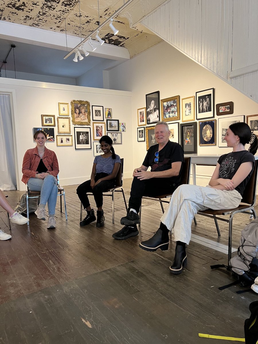 GainesCenter's tweet photo. Current Gaines lecturer and artist Bob Morgan took the junior fellows to Institute 193! Check out their trip 👀 https://t.co/jhtYRynHHM