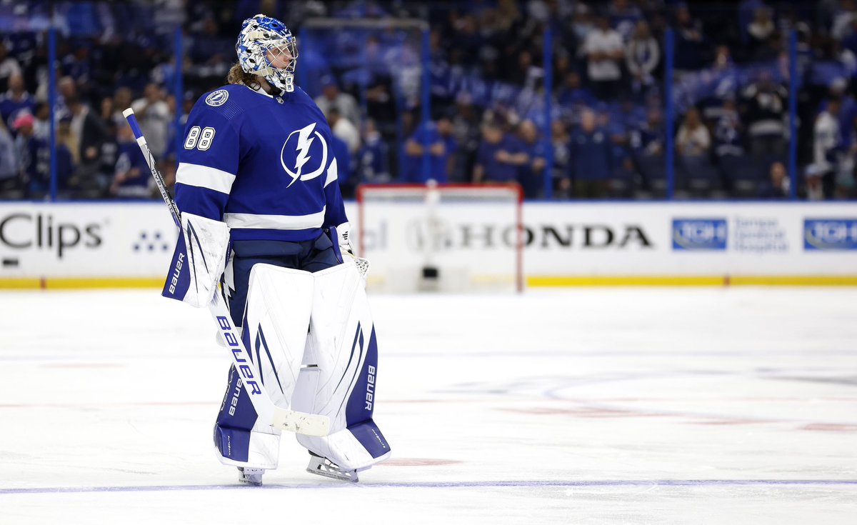 Winter Classic 2023: Penguins' Tristan Jarry replaced by Casey DeSmith after suffering apparent injury