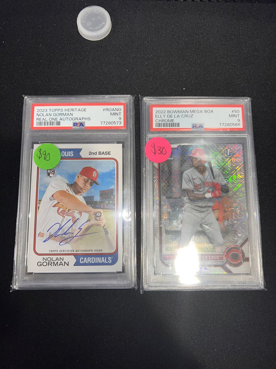 CheapSeatsSC's tweet photo. Im back and looking to move some cards! Prices are on the sticker and are OBO! RTs are appreciated!

@sports_sell https://t.co/XpJWJV1I1q
