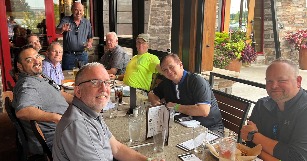 Good food, great company and even better teamwork! Our talented groups in Chicago and Lisle, IL came together to enjoy a delicious meal. The flavors of our shared success taste even better when shared together.

#TeamBowman