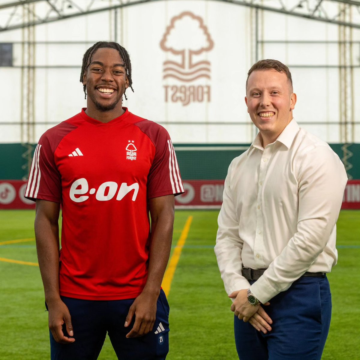 Privileged to do an exclusive interview with @AnthonyElanga for @MailSport today! Brilliant to discuss his start at Nottingham Forest, his rise through the ranks at Manchester United and also share a few laughs along the way! 🎥 🎤 #nffc #mufc