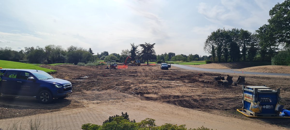 The Dimpled Egg tweet media