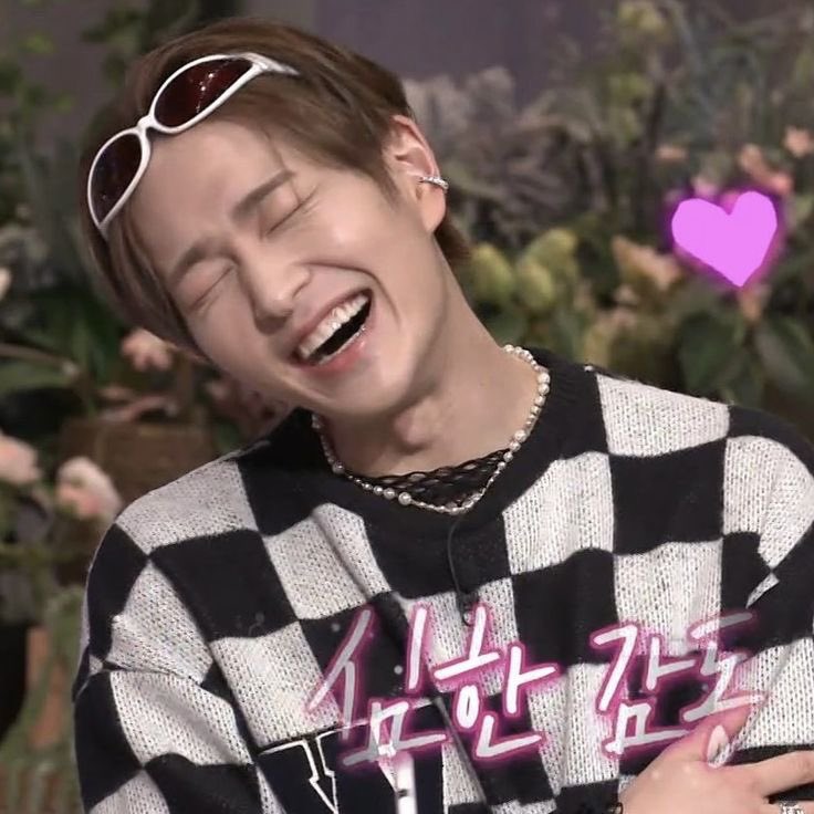 chaeies's tweet photo. jinki is such a cute name like yeah that’s jinki https://t.co/fSLCdTBvKF