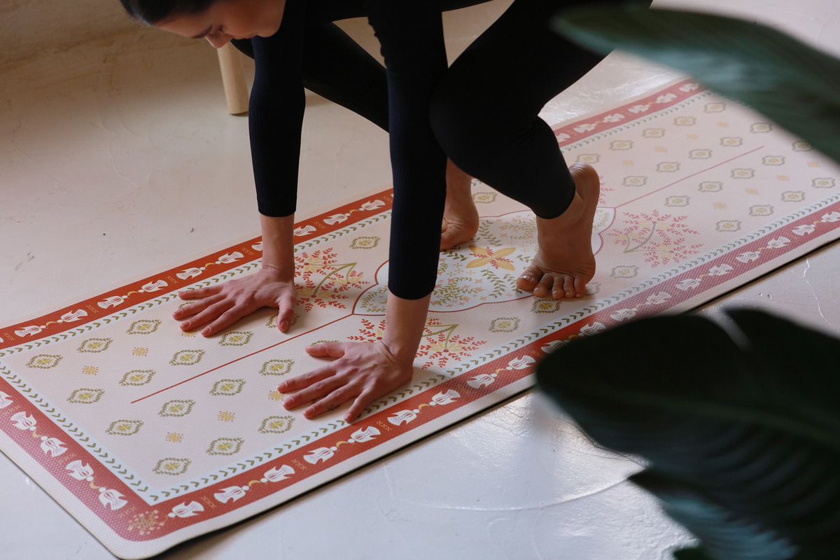 kabunaji's tweet image. معجبة مرة بجودة منتجات &quot;نو آدد شوقر&quot; 
عندهم منتجات حلوة تتماشى مع نمط الحياة الإيجابية والتشجيع على التوازن الصحي مثل اليوقا والاسترخاء 🧘🏻‍♀️
التصاميم رهيبة! 
@noaddedsugar_me