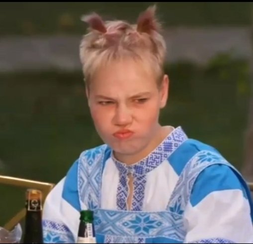 хихикаю, до конца серии не могла понять кого же светка мне напоминает 🤭
#пацанки8