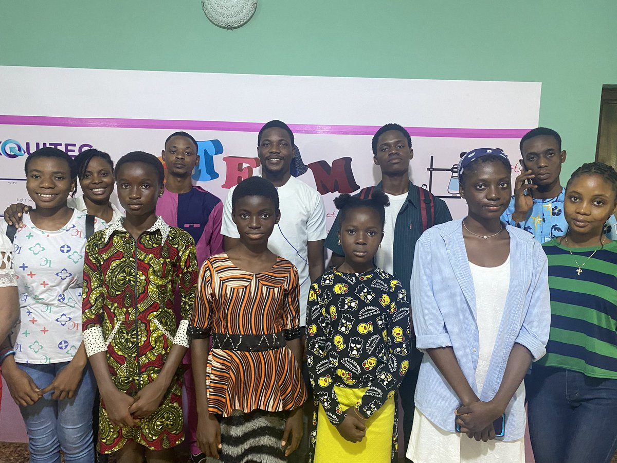 exquitec's tweet photo. One girl at a time in closing the gender-based tech skills gap.
We should work together to make a future where every girl can succeed in tech fields.
How are you attempting to create the world you desire? #Techbabes #DigitalSkills #FutureLeaders #GIST #GirlsInTech https://t.co/kdZoau72or