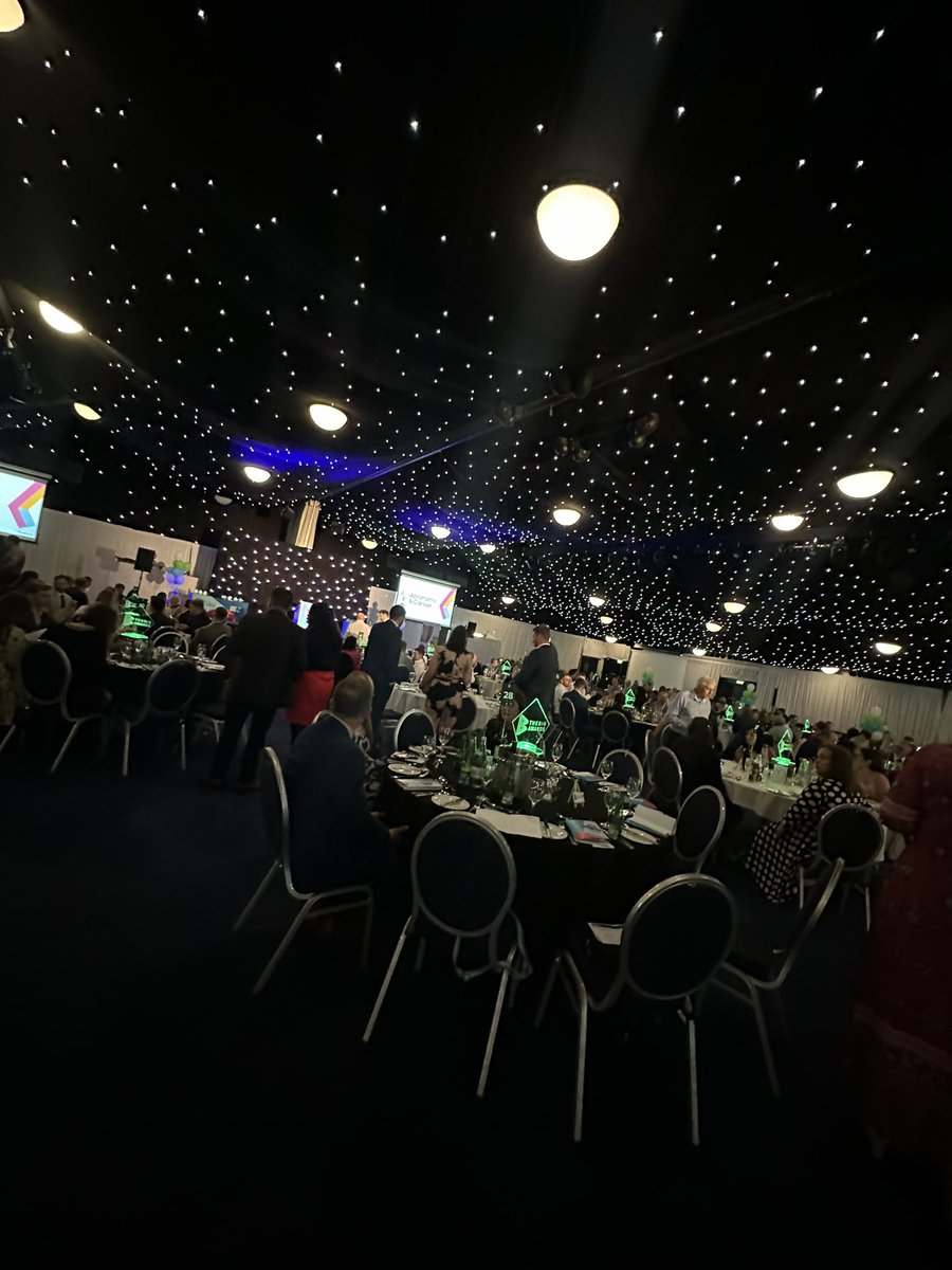 ceca_yorks's tweet photo. Proud to be sponsoring an award at the Leeds College of Building @WeAre_LCB Big Awards this evening. A great event celebrating the achievements of these fantastic apprentices. 
#lcbbigawards #apprentices https://t.co/2y83f0c2YL