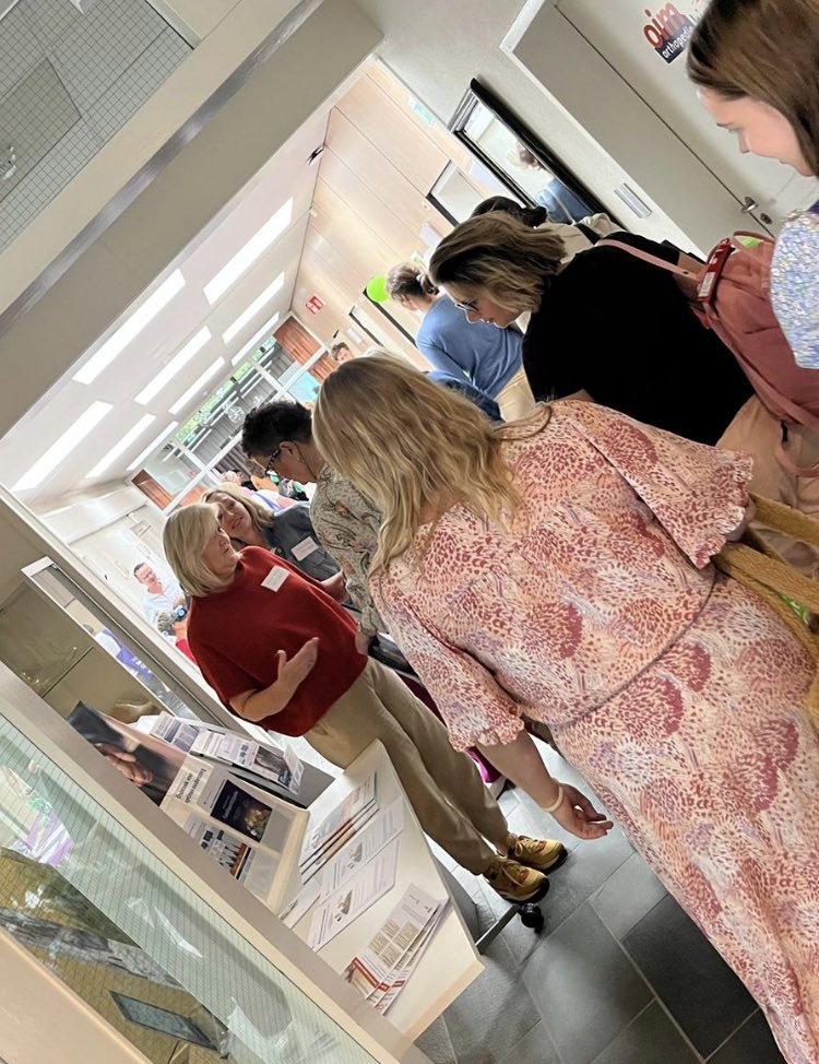 Veel belangstelling voor de <a href="/UNO_UMCG/">UNO-UMCG</a> informatiestand bij het symposium ‘Met elkaar op onderzoek uit’, van Zorggroep Meander.