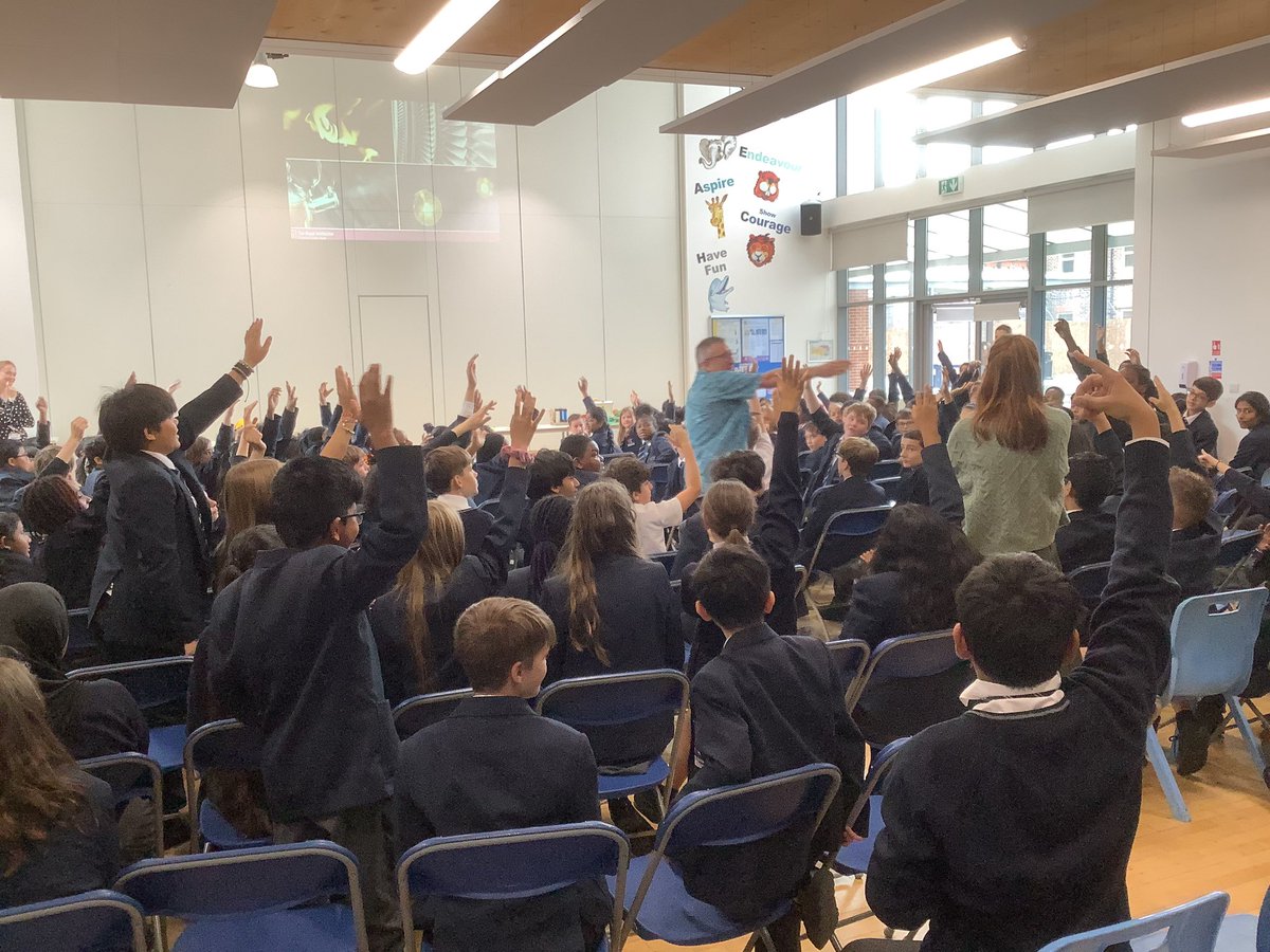 LEH_STEM's tweet photo. Great science fun at the Reach Academy Ri event today - followed by a great CPD session on enthusing science students for Reach and LEH teachers! lehschool 😁#lehschool https://t.co/SpvLX2EL0R